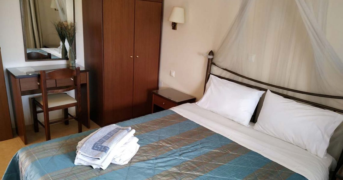 StMeSt-blue-apt-bedroom