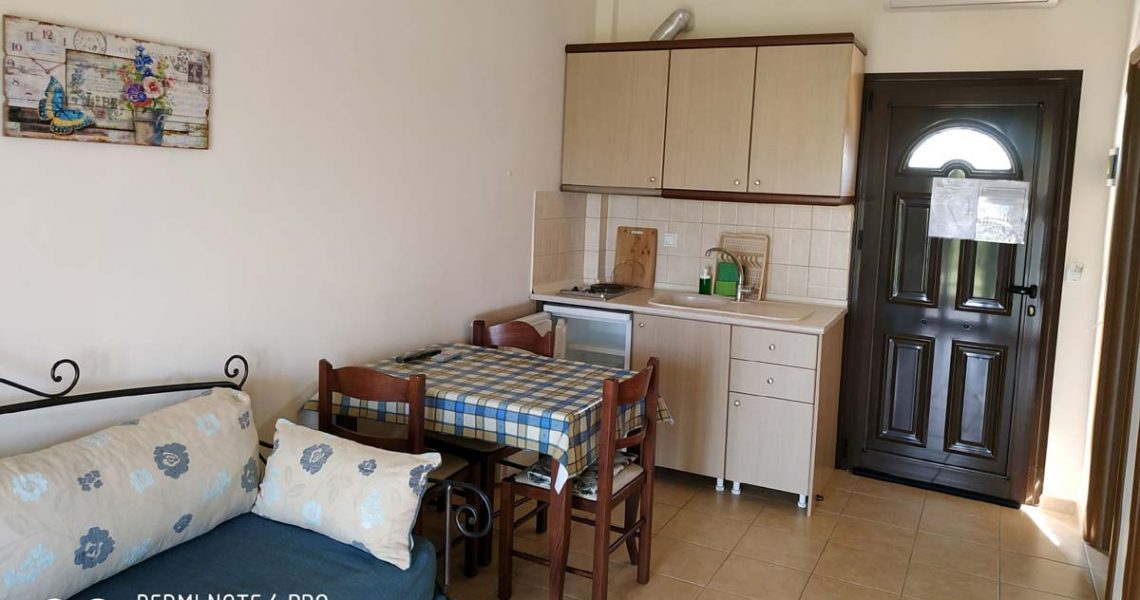 StMeSt-blue-apt-kitch-Livin